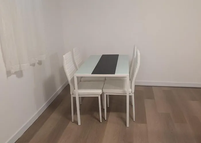 2 Bedroom Bassement Suite
