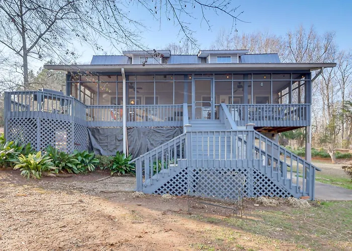 Fish & Swim Off The Dock: Lake Sinclair Family Gem