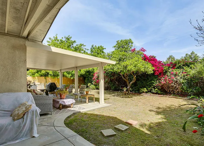 Home In San Diego Area W/ Outdoor Entertainment!