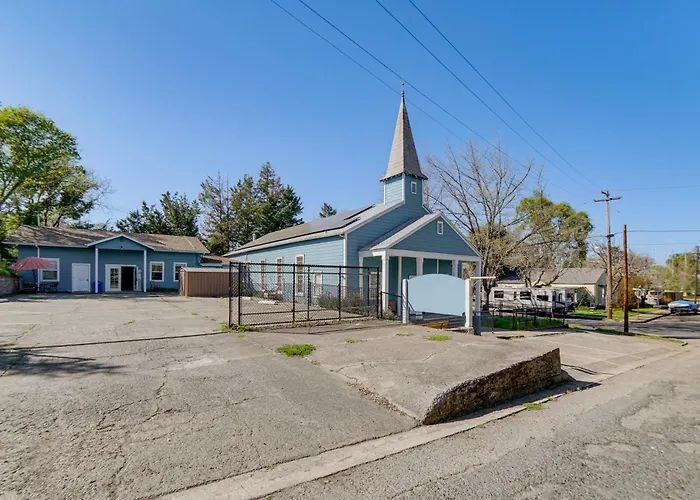 Walk To Clear Lake! Converted Church W/ Game Room