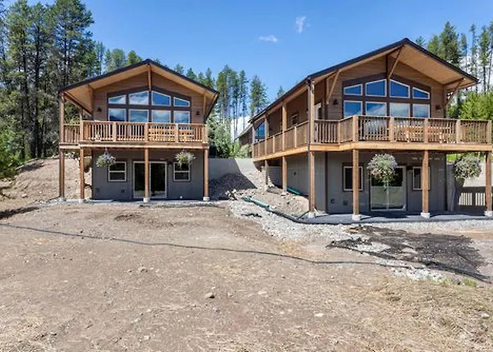 Lovely Family Cabin Rental For An Outdoor Getaway Near Whitefish, Montana