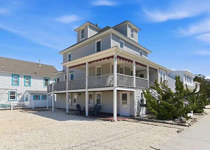 Seaside Park Spacious 6 Bedroom 3 Baths Ocean Block House 8 Beach Badges 4 Car Private Parking