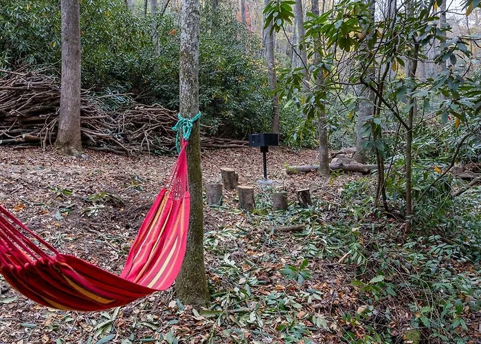 Creekside Mountain Family Retreat