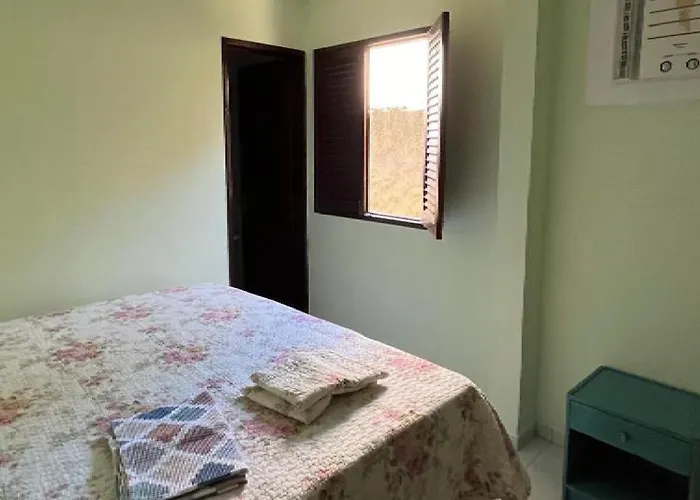 Casa em Enseada dos Corais com 04 quartos