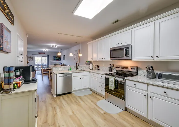 Dog-Friendly Condo On Smith Mountain Lake