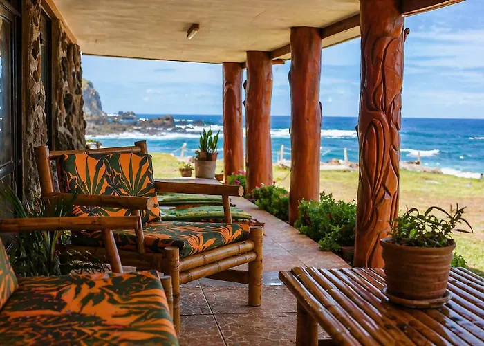 Cabanas & Hostal Tojika