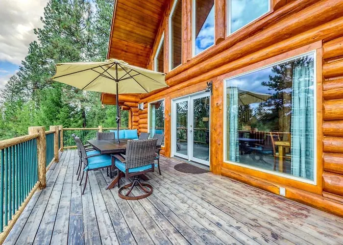 Cascade Lakeview Log Cabin
