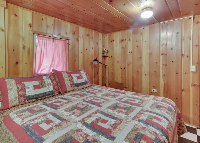 Beth'S Lakeside Cabin