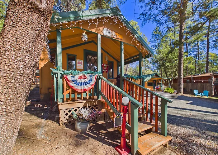 Whispering Pine Cabins