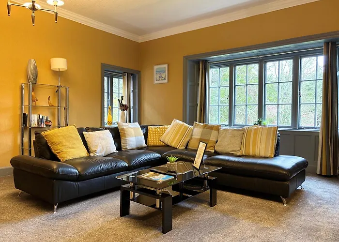 Rossal House Apartments