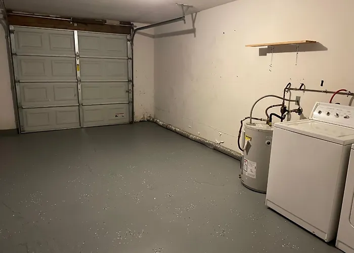 Golden Vegas Condo Next To Airport & University Las Vegas