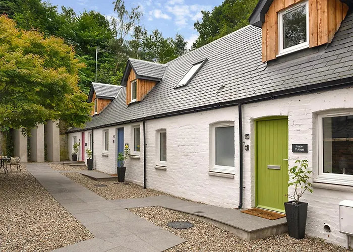 Harris Cottage - Uk40056