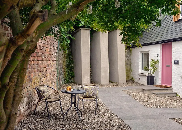 Harris Cottage - Uk40056