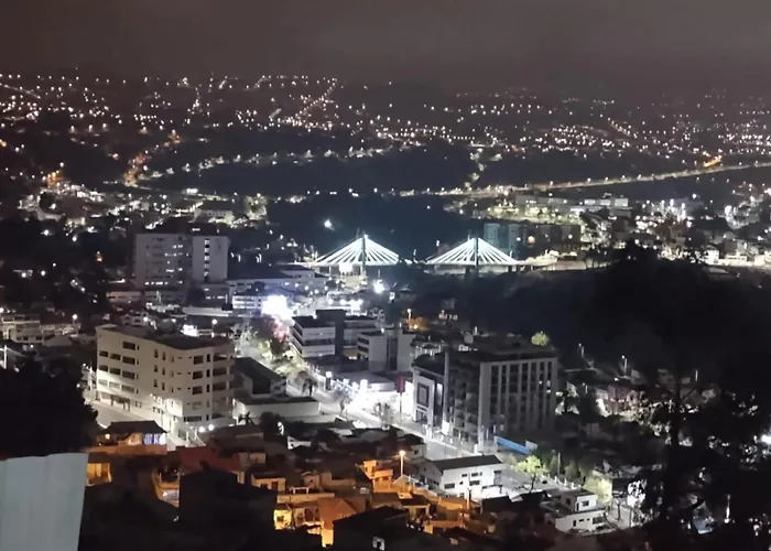 Espectacular Hermosa Casa Vacacional !Sorprendente Vista Del Paisaje De Toda La Ciudad Y Sus Alrededores!