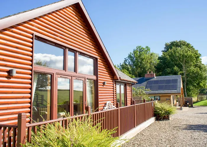 Plum Tree Lodge
