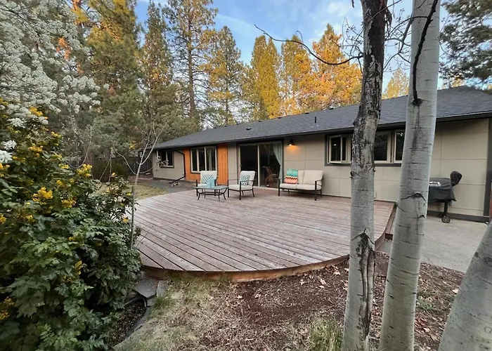 2 Master Suites, Fenced Yard, Hot Tub