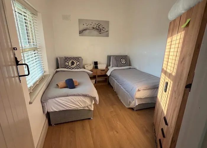 Beautiful Seaside Cottage Wicklow Town