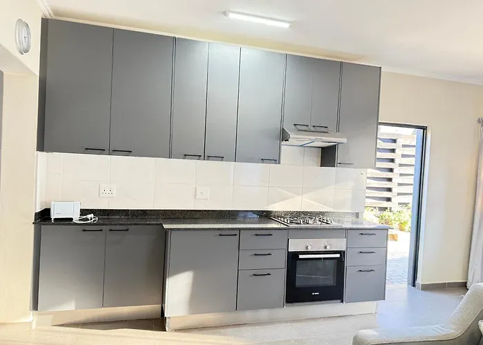 Starlet Holiday Home