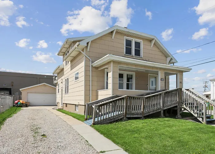 Spacious Stay Near Lambeau
