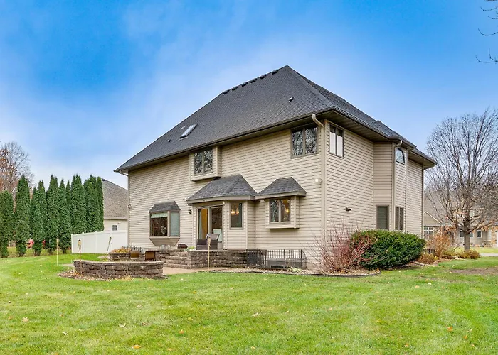 Rare Gem On A Ravine, Family Home In North Mankato