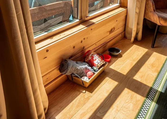 Modern Asheville Cabin Retreat