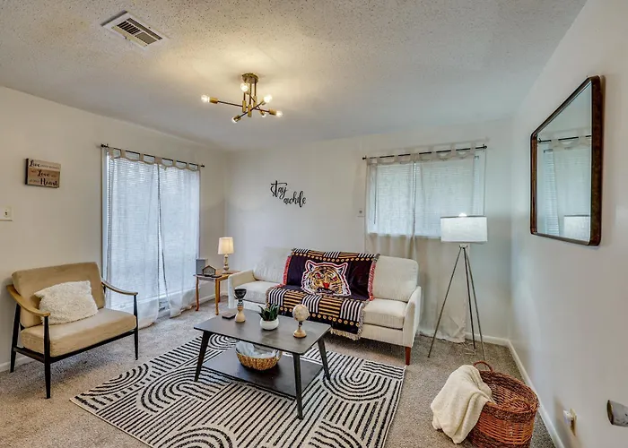 Easy University Access! Charming Home In Grambling