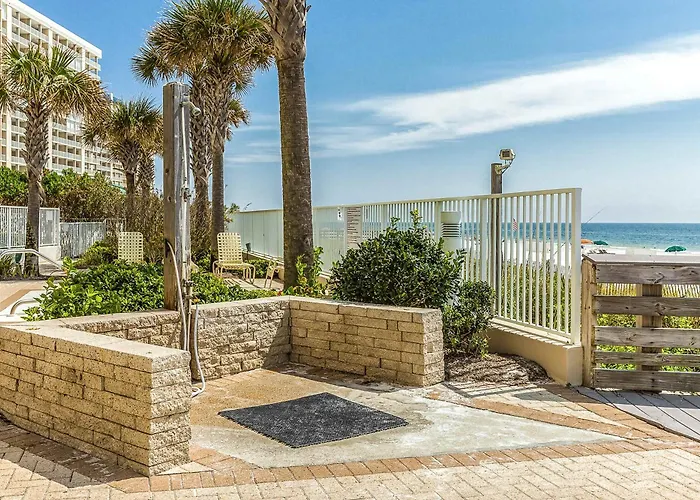 Pelican Pointe 302