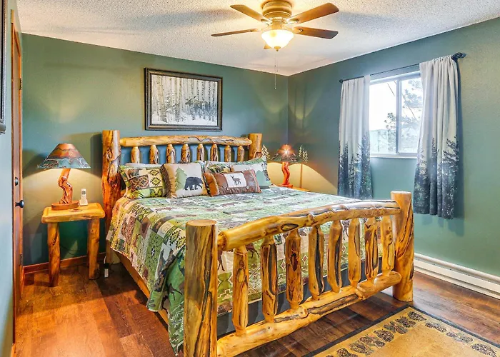 3Br Cabin Near Rmnp | Sweeping Views + Fireplace
