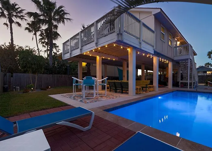 House Of Neptune Steps From The Sea And Private Pool