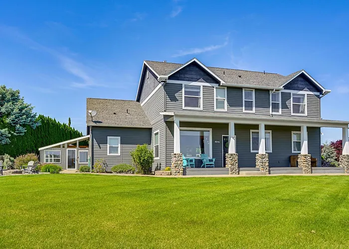 Hot Tub & Seasonal Pool: Remarkable Yakima Getaway