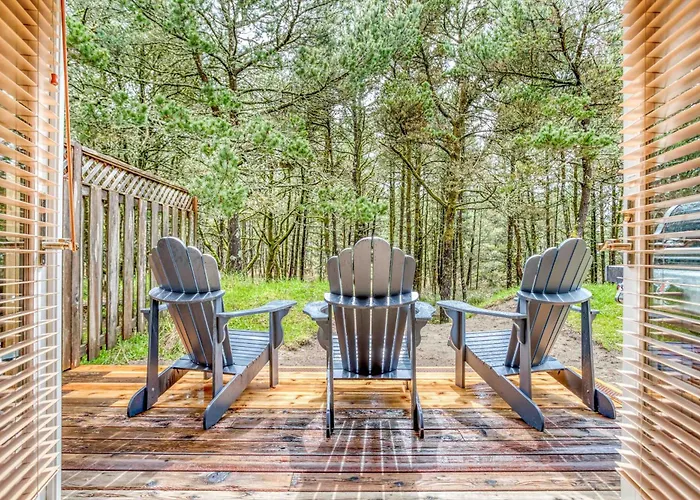 Pelicans Nest - Meredith Lodging