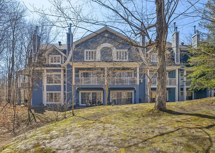 Huge Condo In Front Of Tremblant Ski Resort