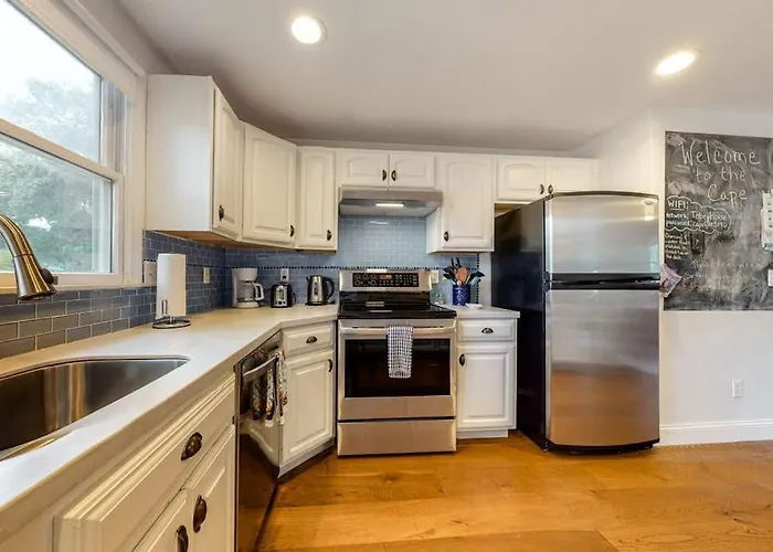 Ferry Harbor Cottage