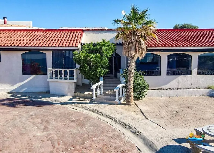 Casa Julieta: Spacious 3-Bedroom Home For 14 Guests!