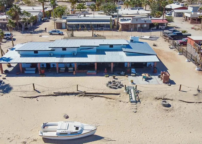 Rick'S Beachfront House