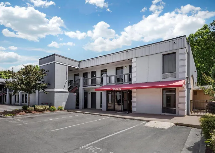 Econo Lodge Research Triangle Park