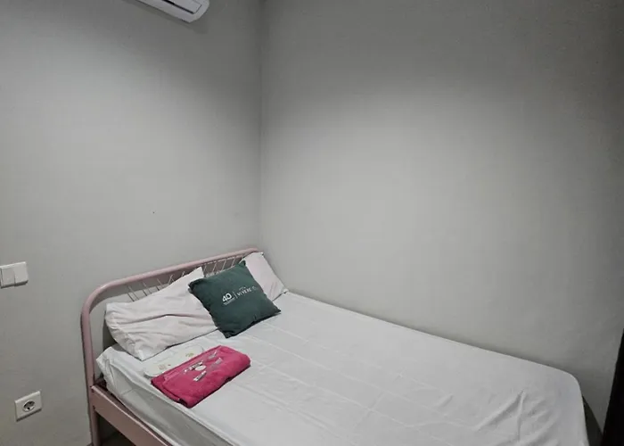 Omah Bubuya Syariah, Surabaya Barat