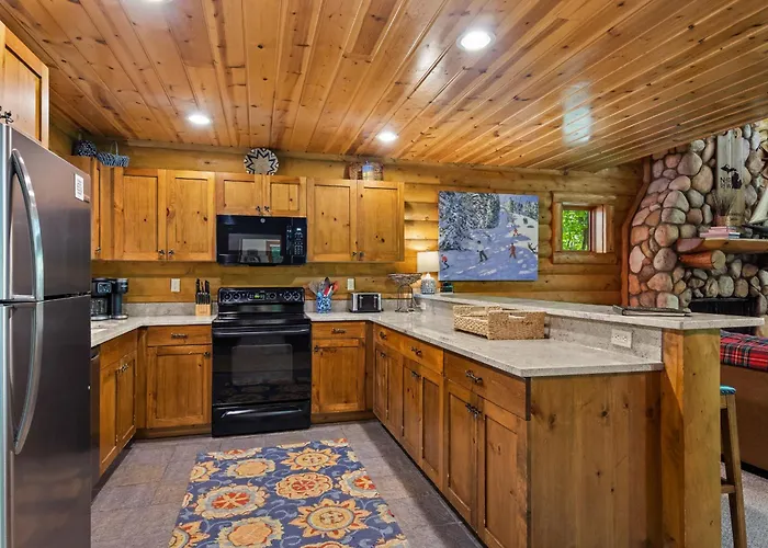 823 Mountain Cabin