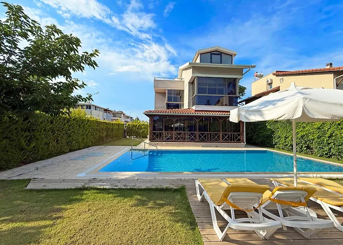 Paradise Town Villa Estella