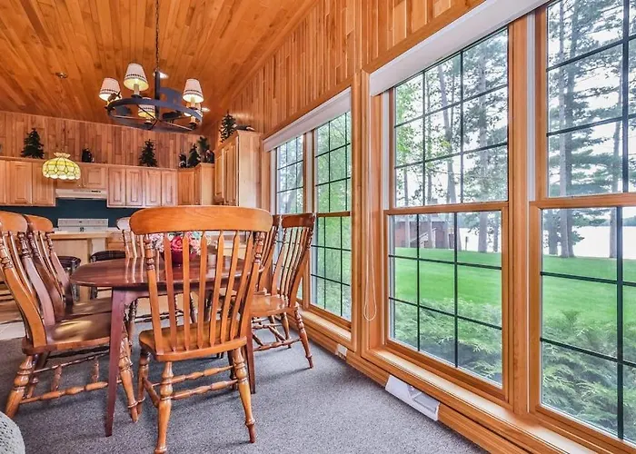Chippewa Retreat - Lair