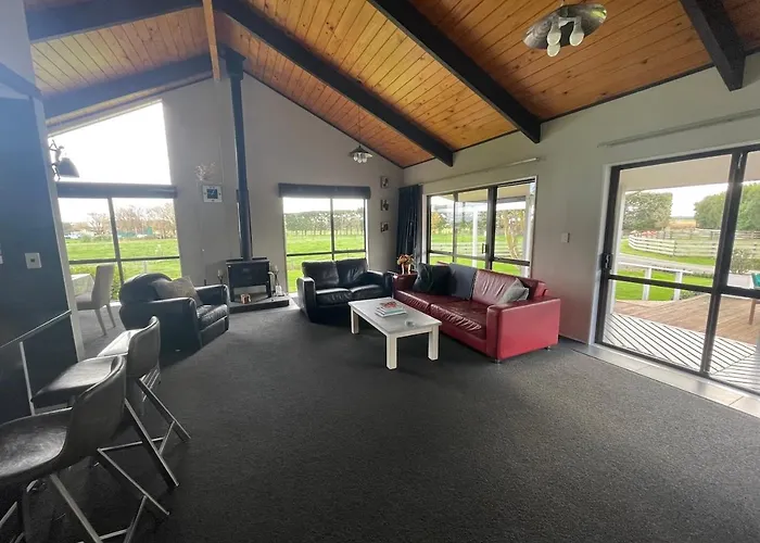 Rural Stay On City Doorstep