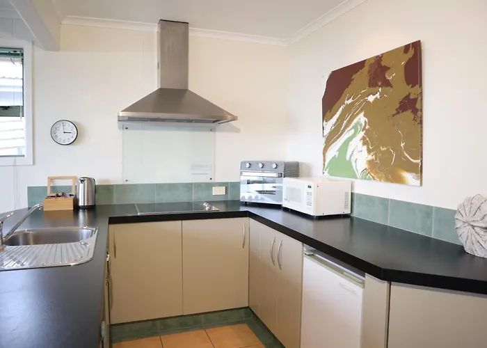 Spectacular Views, Convenient, Affordable - Kk17129