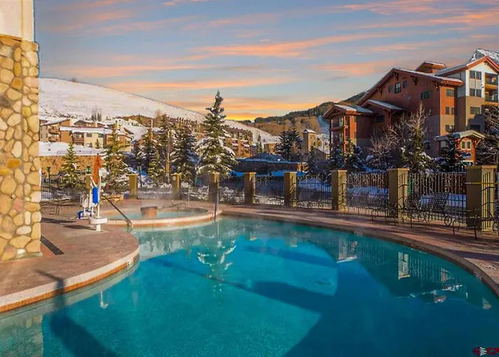Studio 211 - Perfect Location With Pool And Hot Tub
