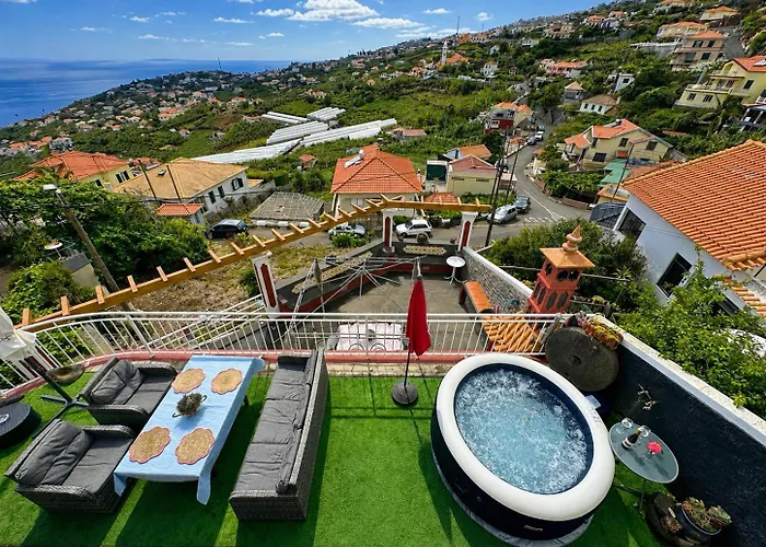 Ponta Do Sol Villa