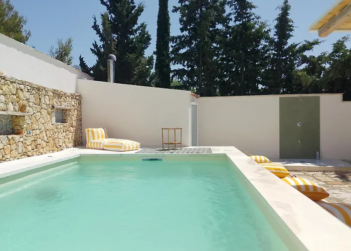 Le Sorelle Entire Villa Sea View