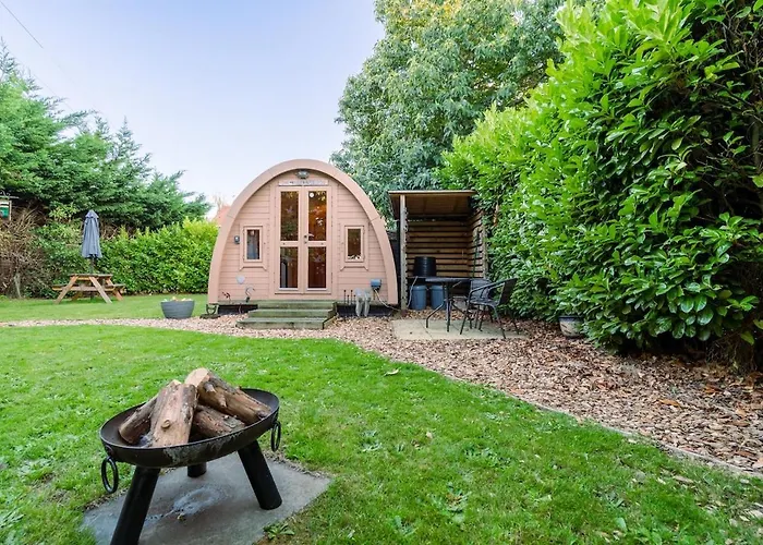 The Chestnuts Pod With Private Garden.
