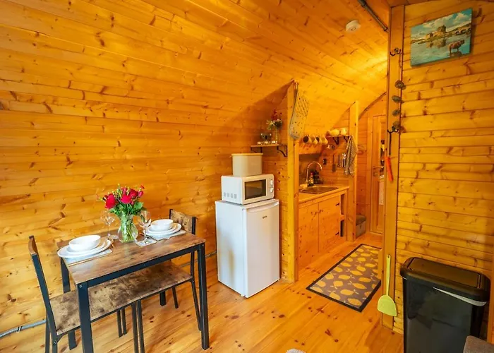 The Chestnuts Pod With Private Garden.