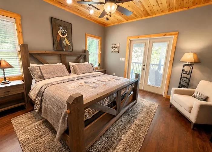 Nantahala Nook, Cabin W/Hot Tub,Game Room, & Wifi