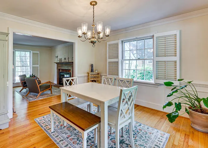 Richmond Vacation Rental ~ 10 Mi To Downtown!