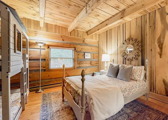 Gold Creek Cabin